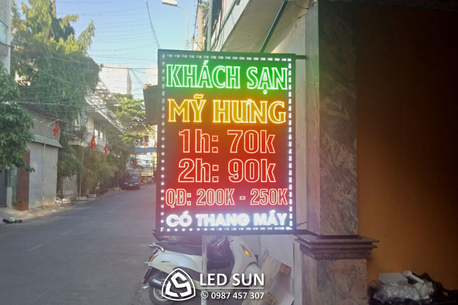 Bảng hiệu vẫy led