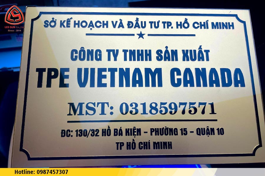 làm bảng hiệu mica bình thạnh