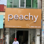 bảng hiệu alu chữ mica