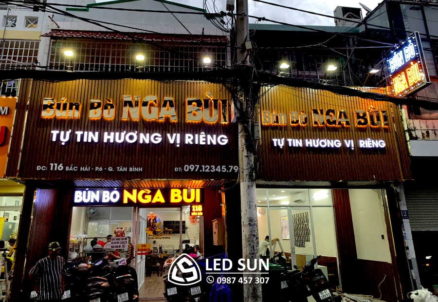 bảng hiệu tôn sóng