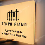 hộp đèn 5 mặt