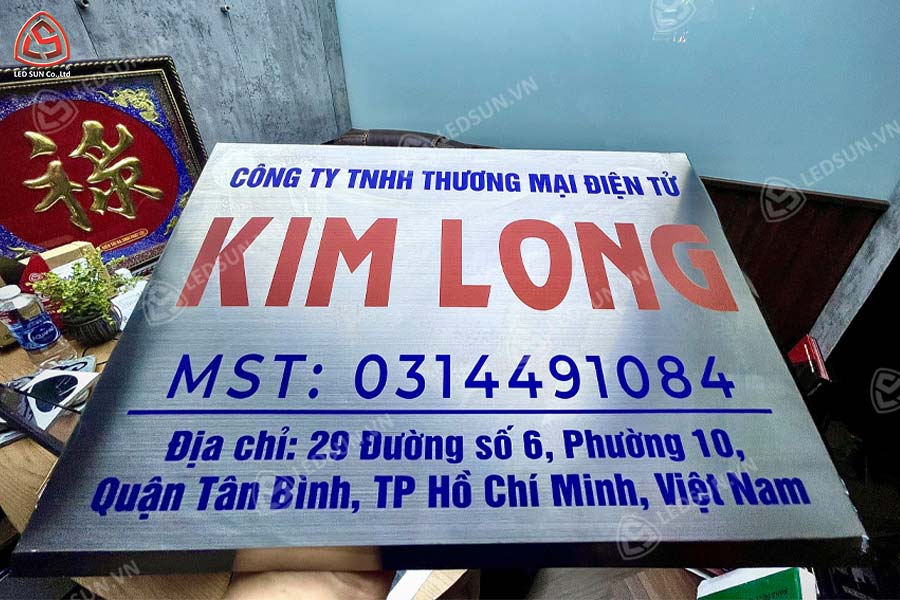 Bảng tên công ty