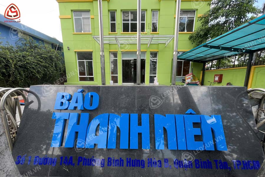 chữ nổi mica