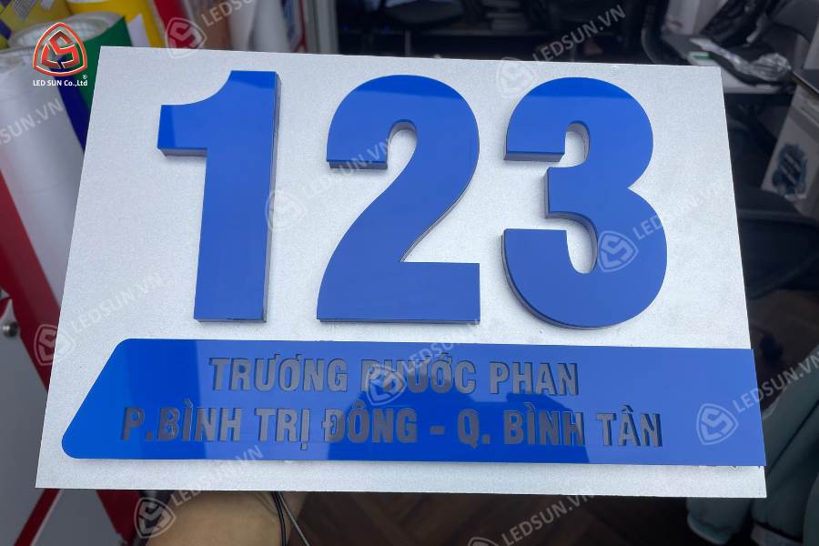 dịch vụ làm bảng alu chữ nổi