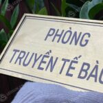 dịch vụ làm bảng inox in uv