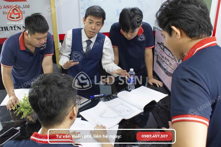 Led Sun có hơn 10 năm kinh nghiệm trong nghề