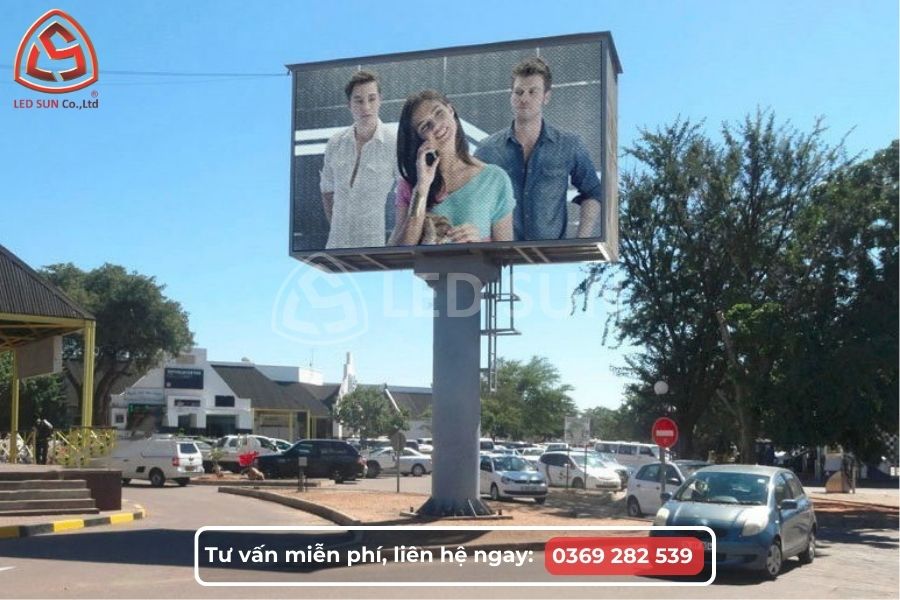 Thi công màn hình LED P16 ngoài trời ban ngày